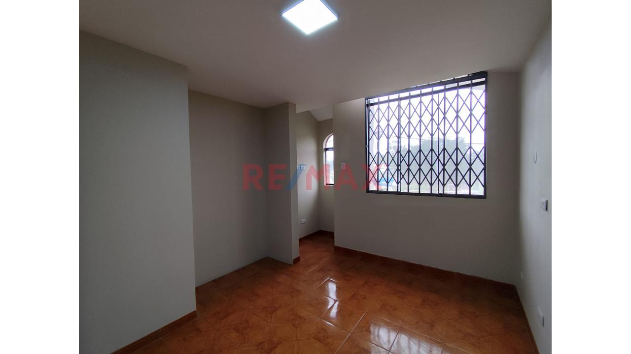 Venta De Casa De 3 Pisos En Umamarca - San Juan De Miraflores — foto 13