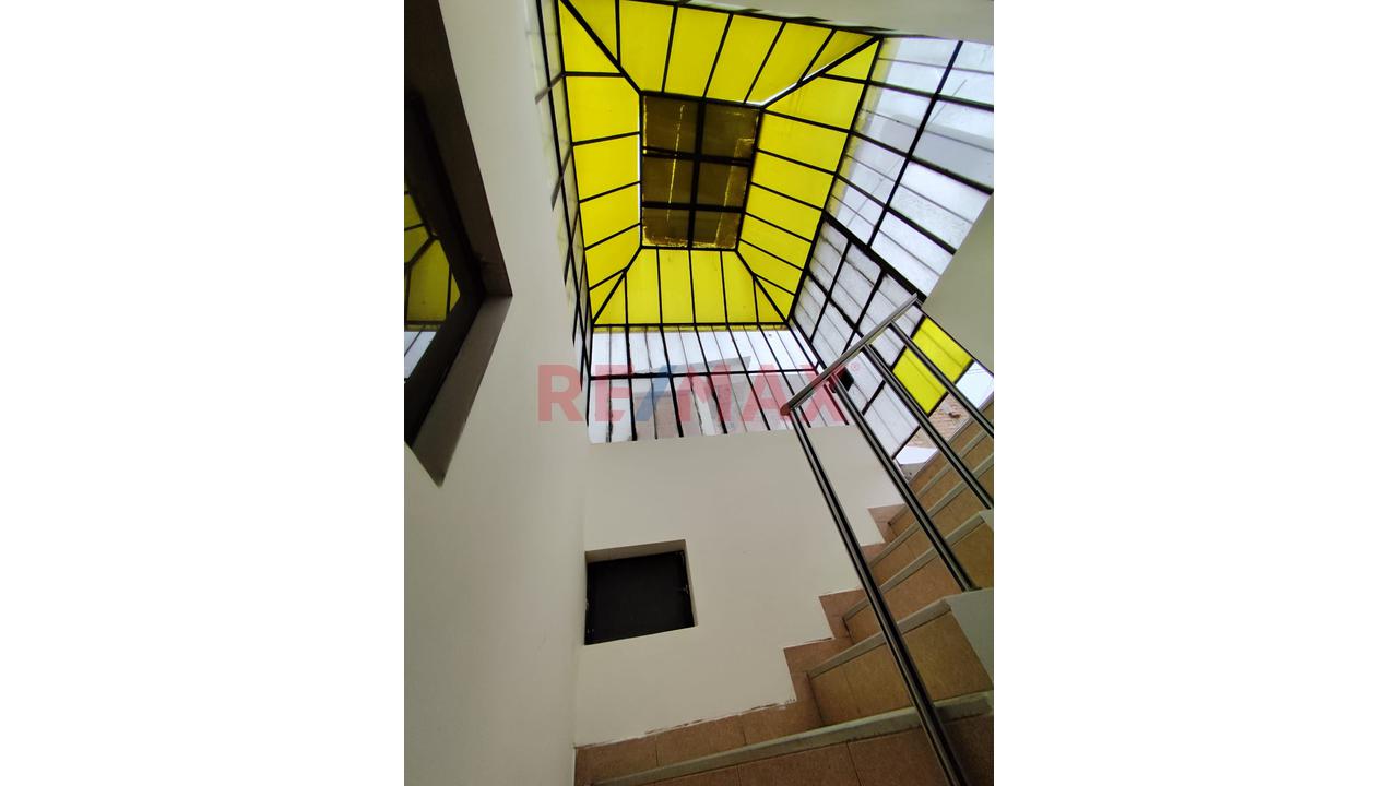 Venta De Casa De 3 Pisos En Umamarca - San Juan De Miraflores - 17