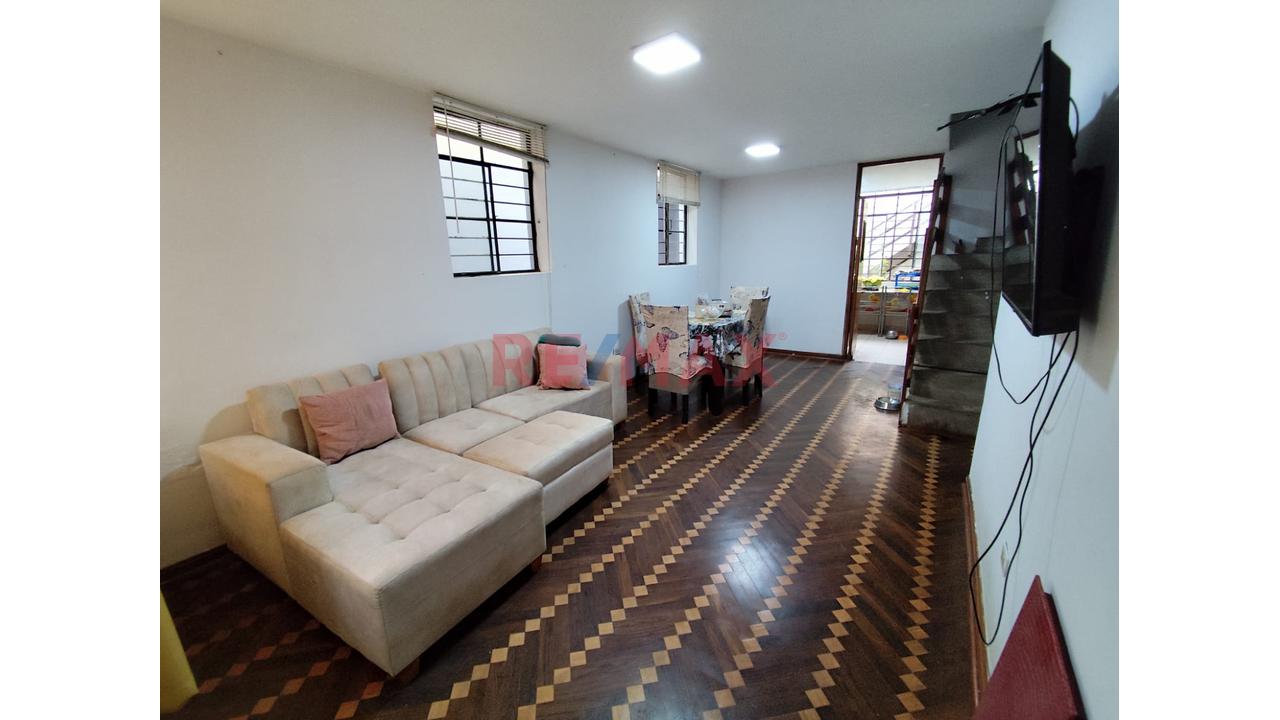 Venta De Casa De 3 Pisos En Umamarca - San Juan De Miraflores — foto 6