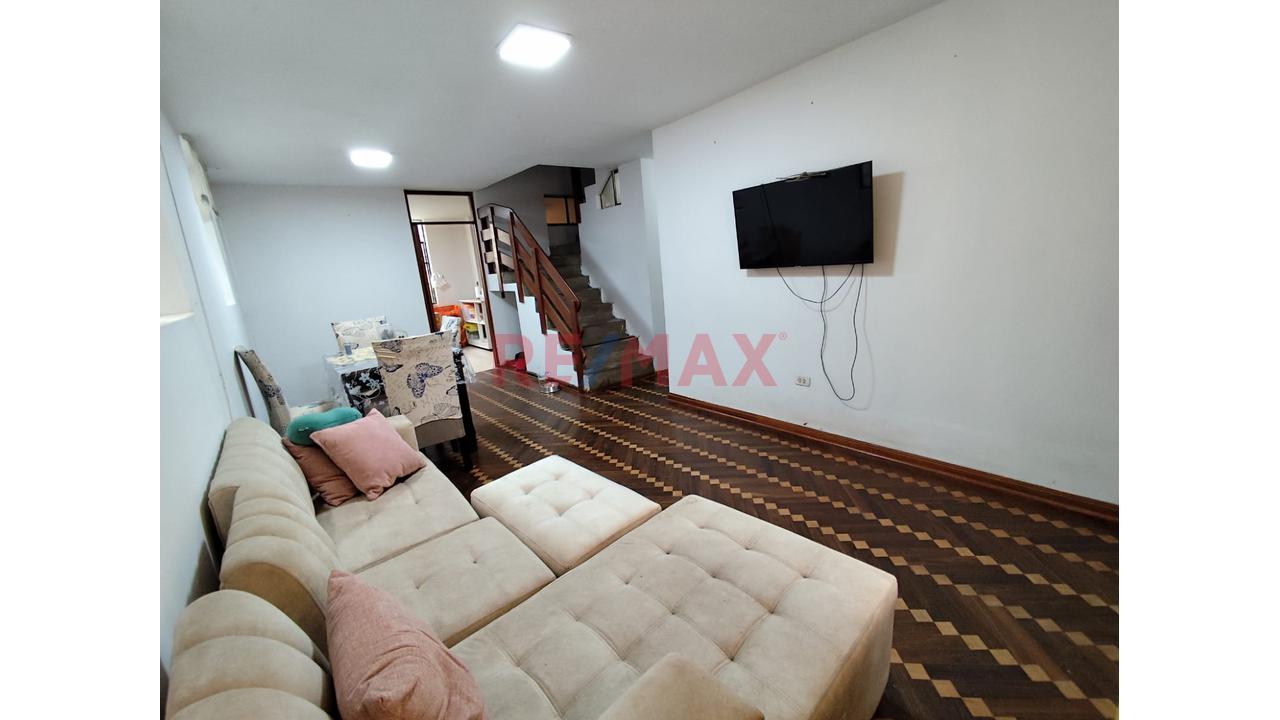 Venta De Casa De 3 Pisos En Umamarca - San Juan De Miraflores — foto 7