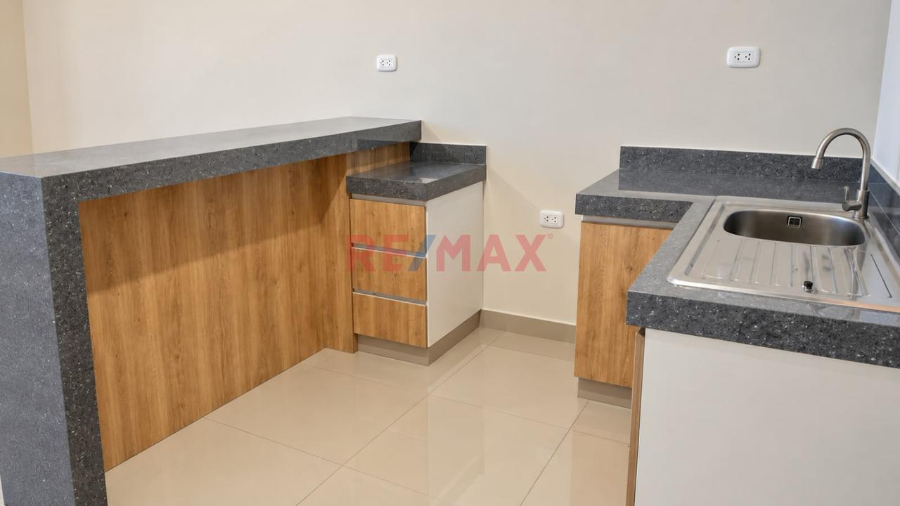 Alquiler De Casa En Urb.Parque De Huacachina Iv Etapa — foto 5