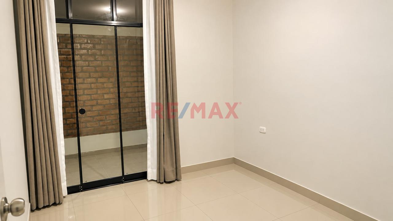 Alquiler De Casa En Urb.Parque De Huacachina Iv Etapa — foto 6