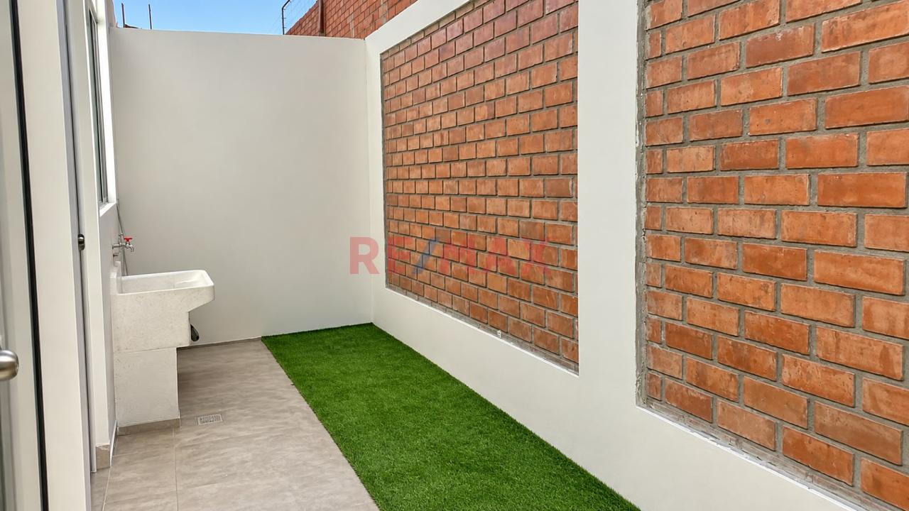Alquiler De Casa En Urb.Parque De Huacachina Iv Etapa — foto 8