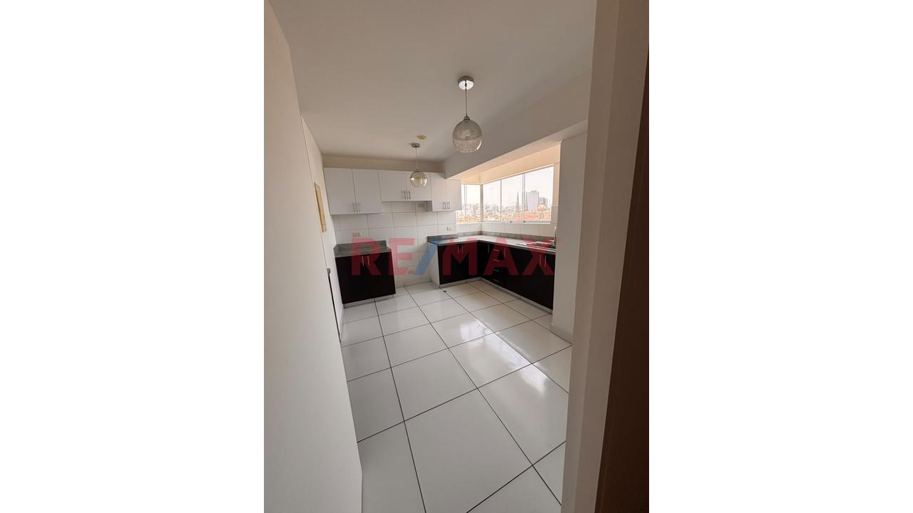 Venta De Dúplex De 3 Dorm. Con Terraza Y Cochera En Jesús María - 16