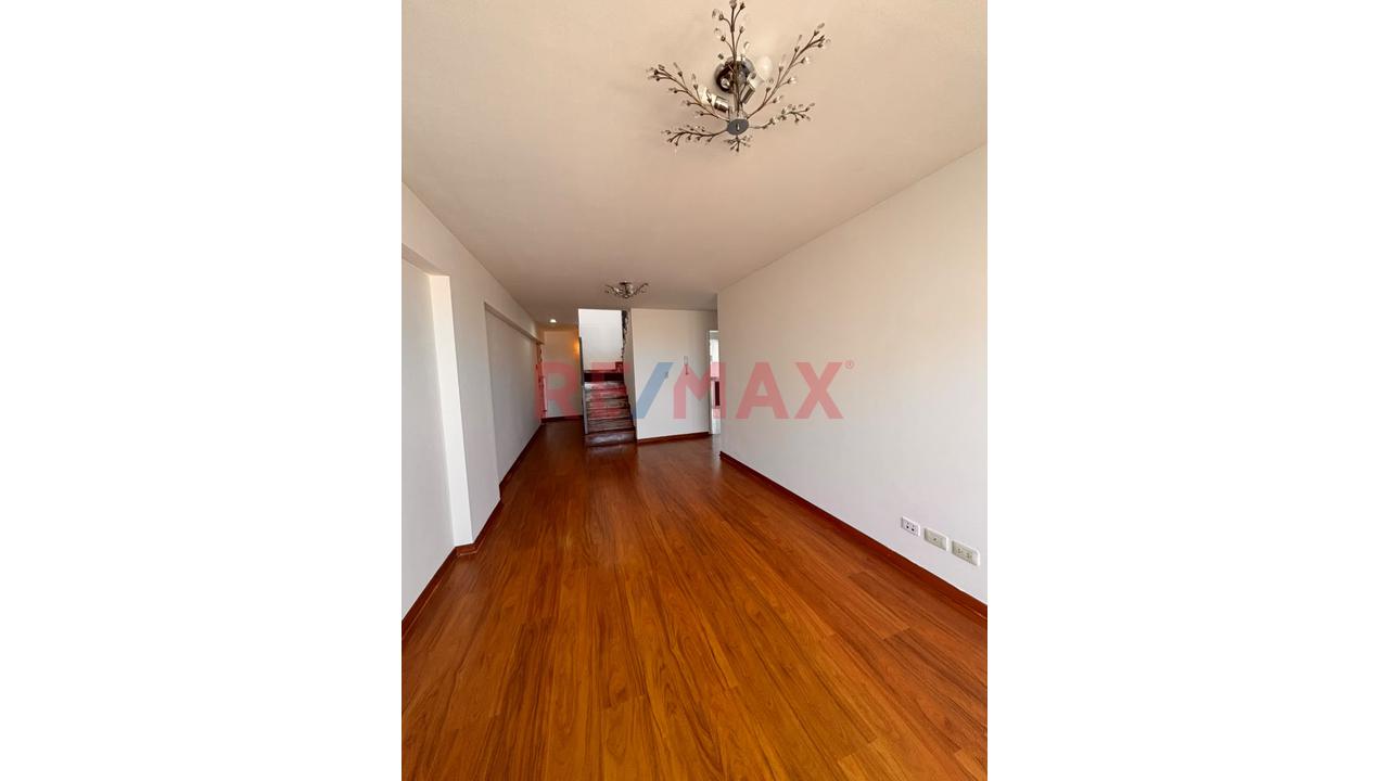 Venta De Dúplex De 3 Dorm. Con Terraza Y Cochera En Jesús María - 17