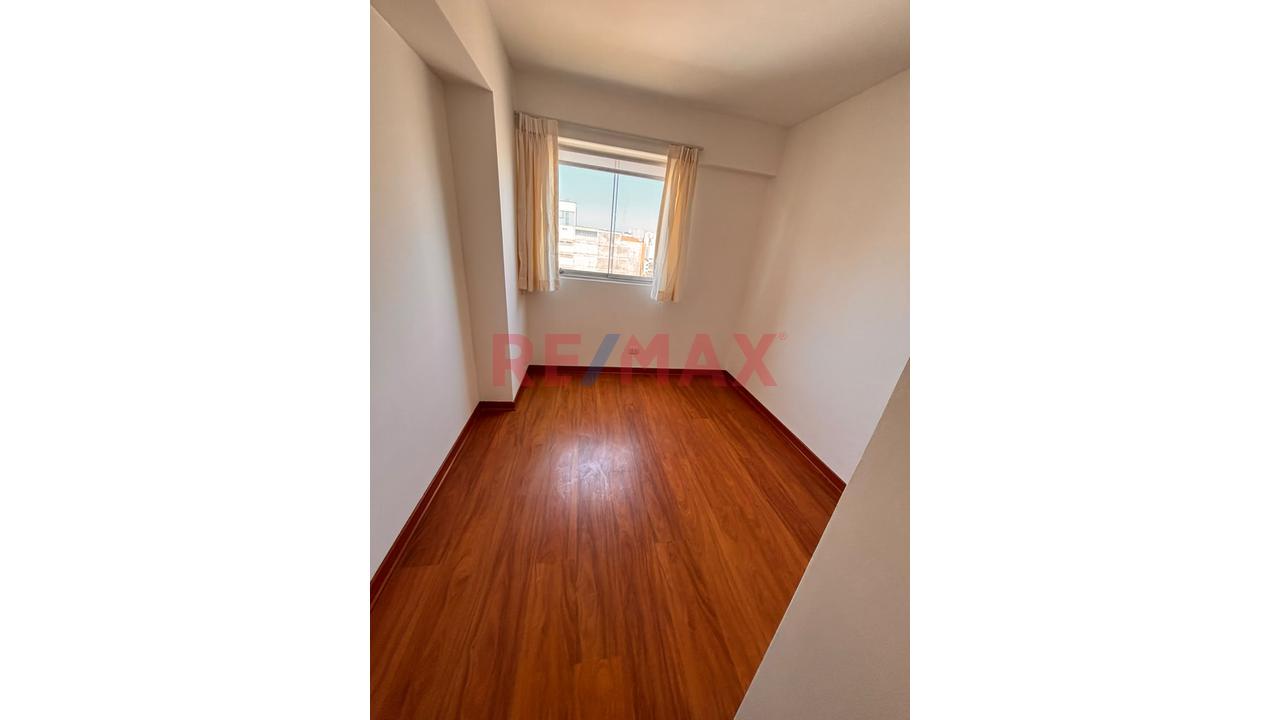 Venta De Dúplex De 3 Dorm. Con Terraza Y Cochera En Jesús María - 20