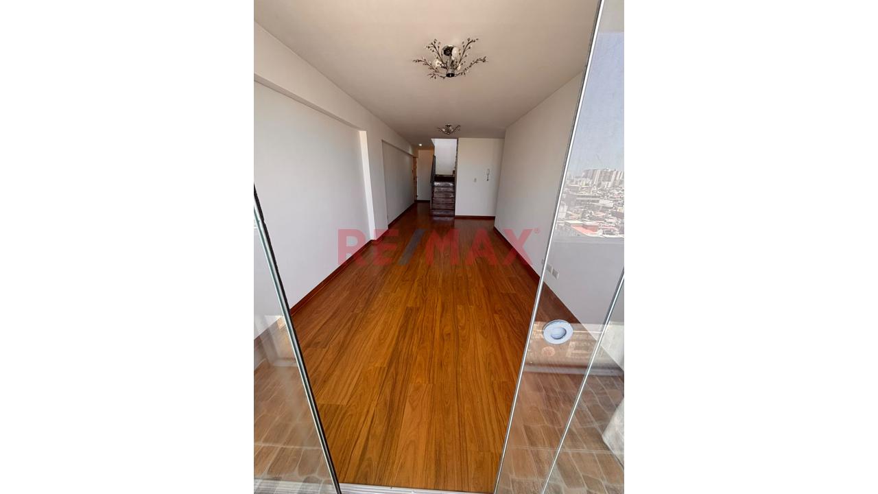Venta De Dúplex De 3 Dorm. Con Terraza Y Cochera En Jesús María — foto 5