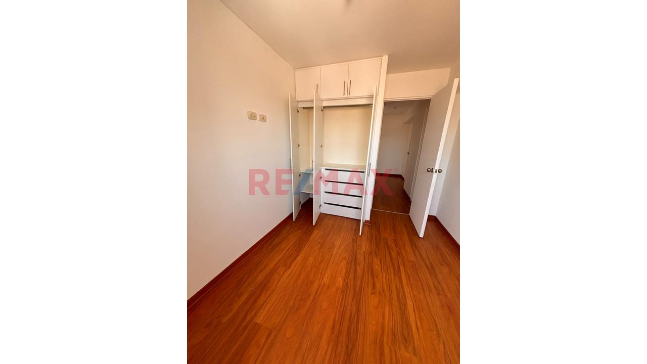 Venta De Dúplex De 3 Dorm. Con Terraza Y Cochera En Jesús María — foto 15