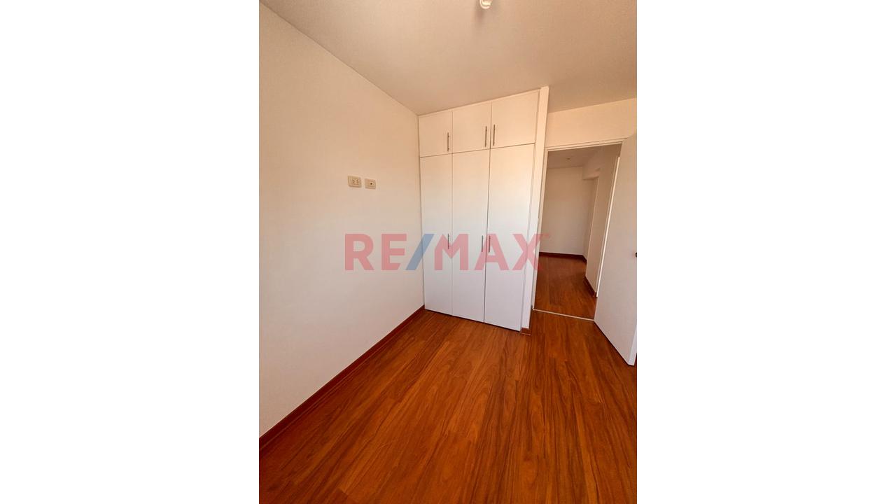 Venta De Dúplex De 3 Dorm. Con Terraza Y Cochera En Jesús María — foto 10
