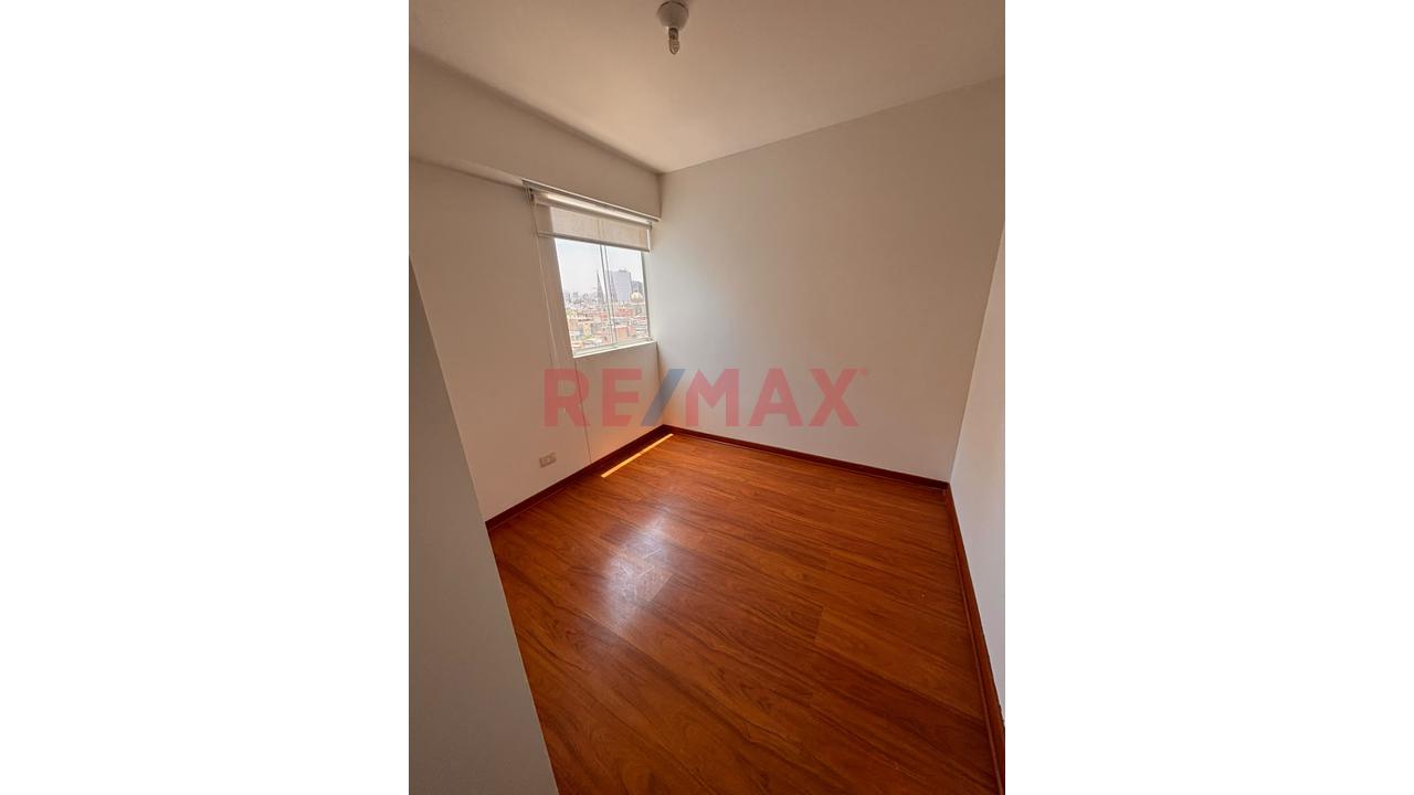 Venta De Dúplex De 3 Dorm. Con Terraza Y Cochera En Jesús María — foto 13