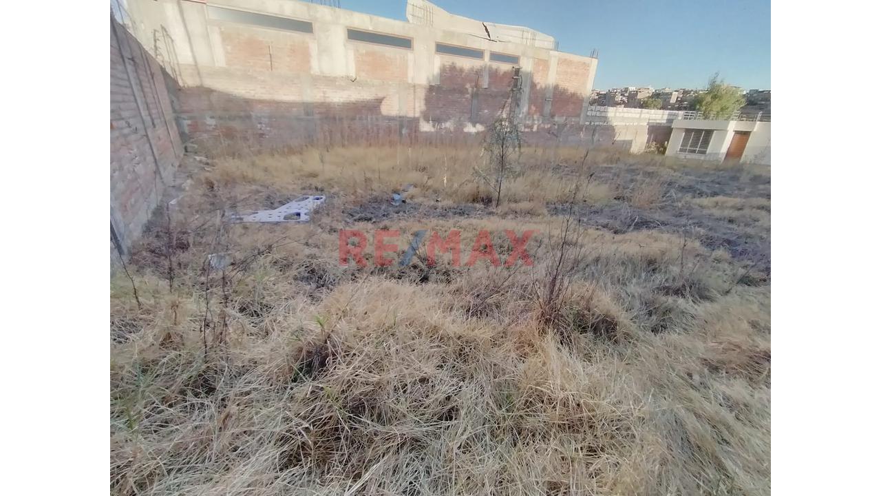 Terreno En Venta Con Doble Fachada — José Luis Bustamante Y Rivero - 7