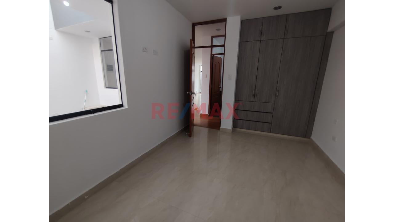 Vendo Casa De Estreno En Boulevard Park Plaza Castilla — foto 5