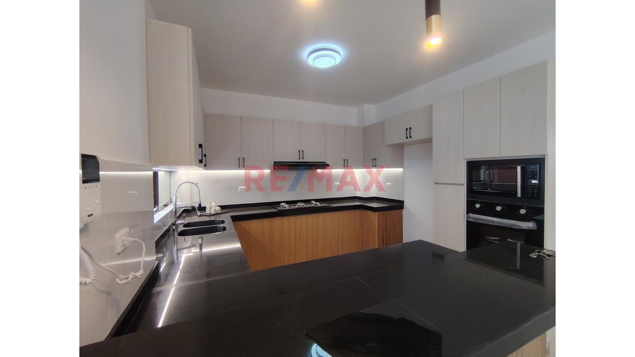Vendo Casa De Estreno En Boulevard Park Plaza Castilla — foto 14