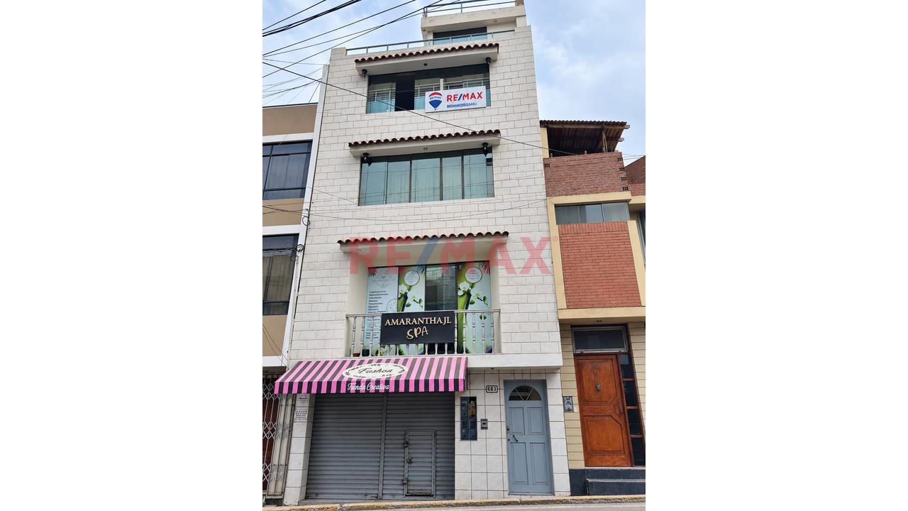 Venta De Casa En Zona Centrica - 1