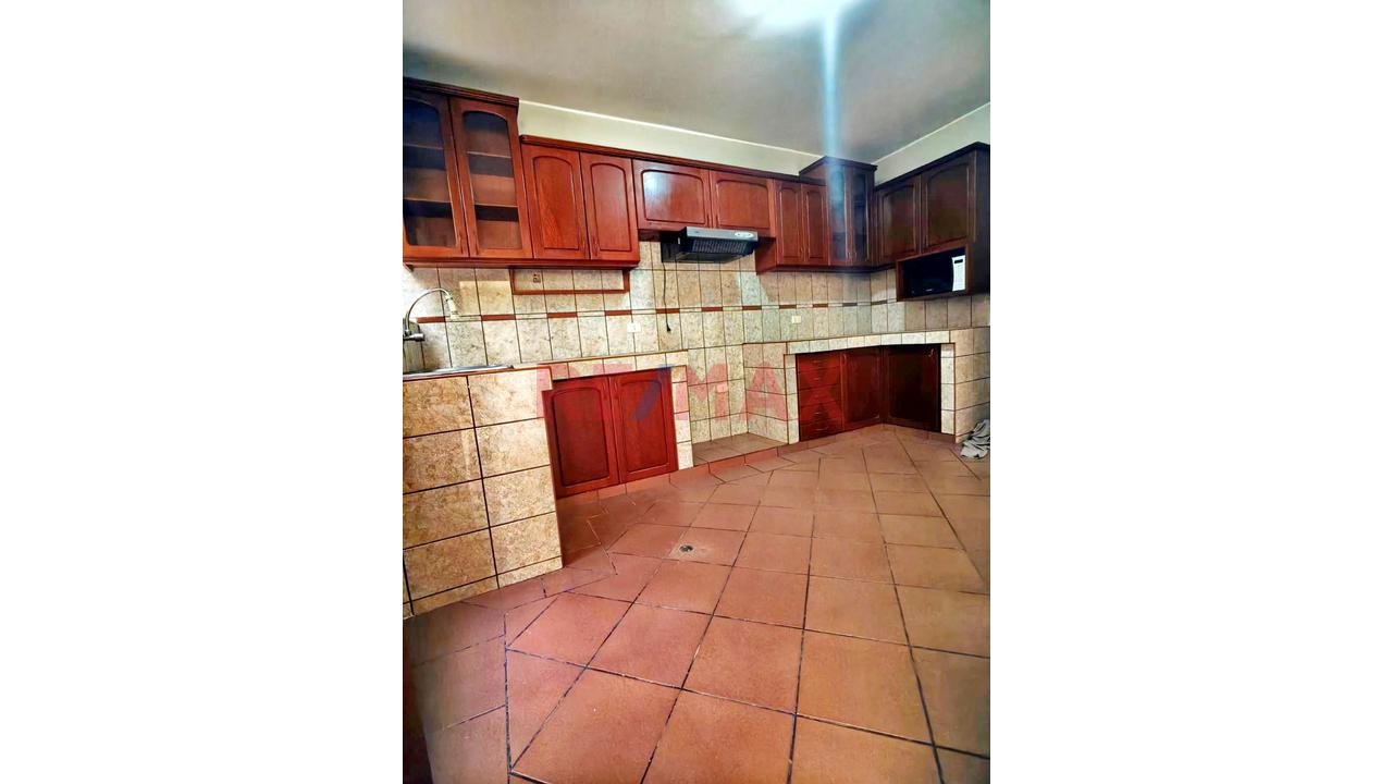 ¡Vive A Lo Grande En Cajamarca! Descubre La Casa Con Más Espacio Y Comodidad Del Mercado — foto 3