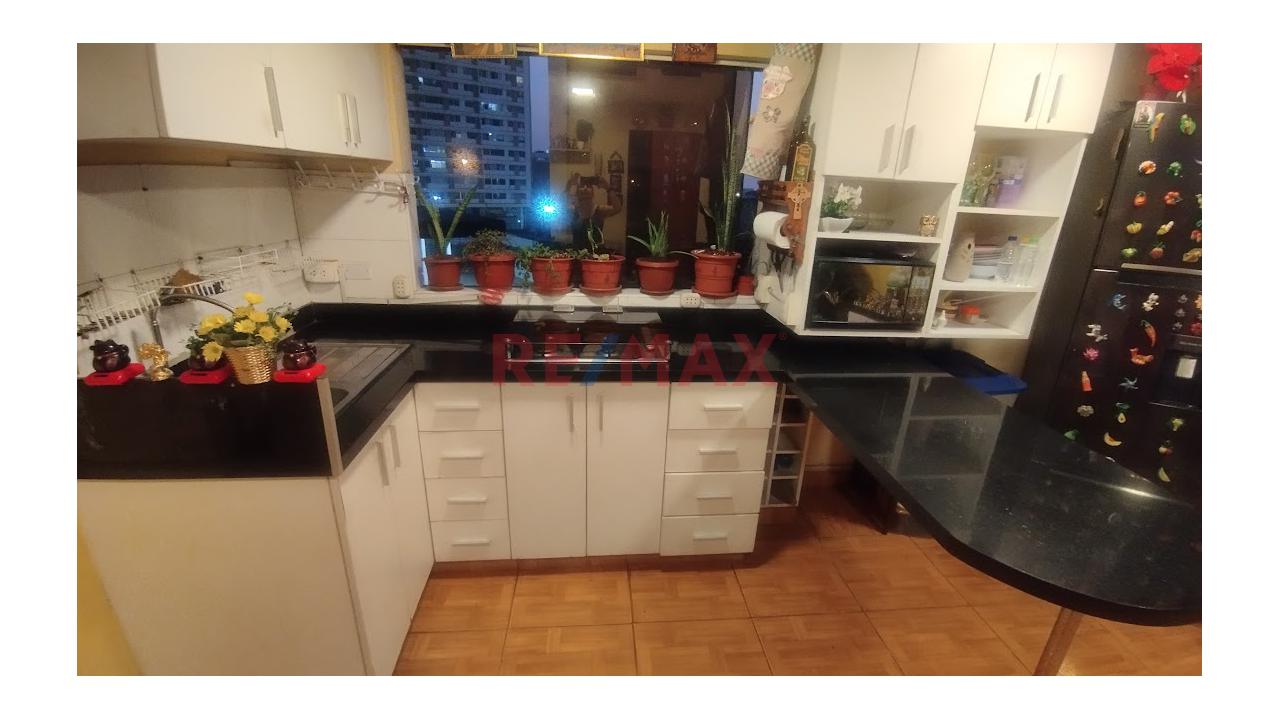 Venta De Departemanto Flat Av Venezuela - Cerdado De Lima - 5