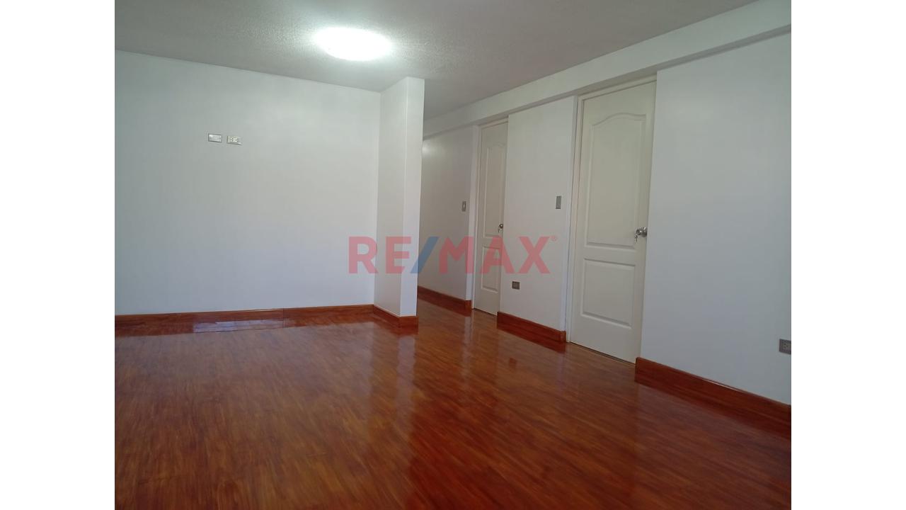 Venta De Deparatamento Flat En Cayma — foto 5
