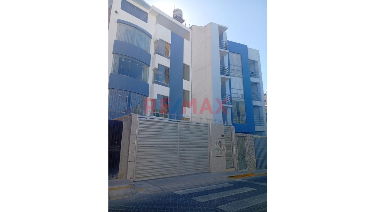 Venta De Deparatamento Flat En Cayma — foto 4