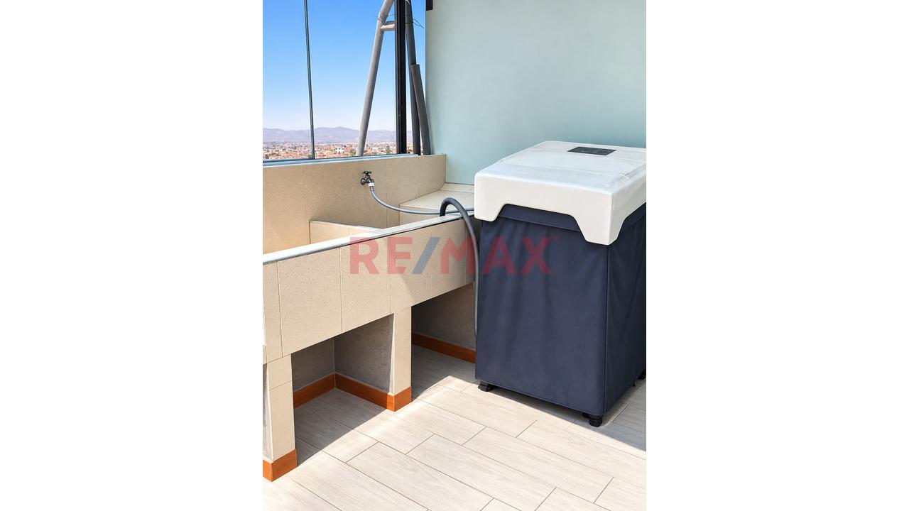 🏡✨ ¡Se Vende Casa Comercial En Ciudad Municipal! ✨🏡 — foto 2