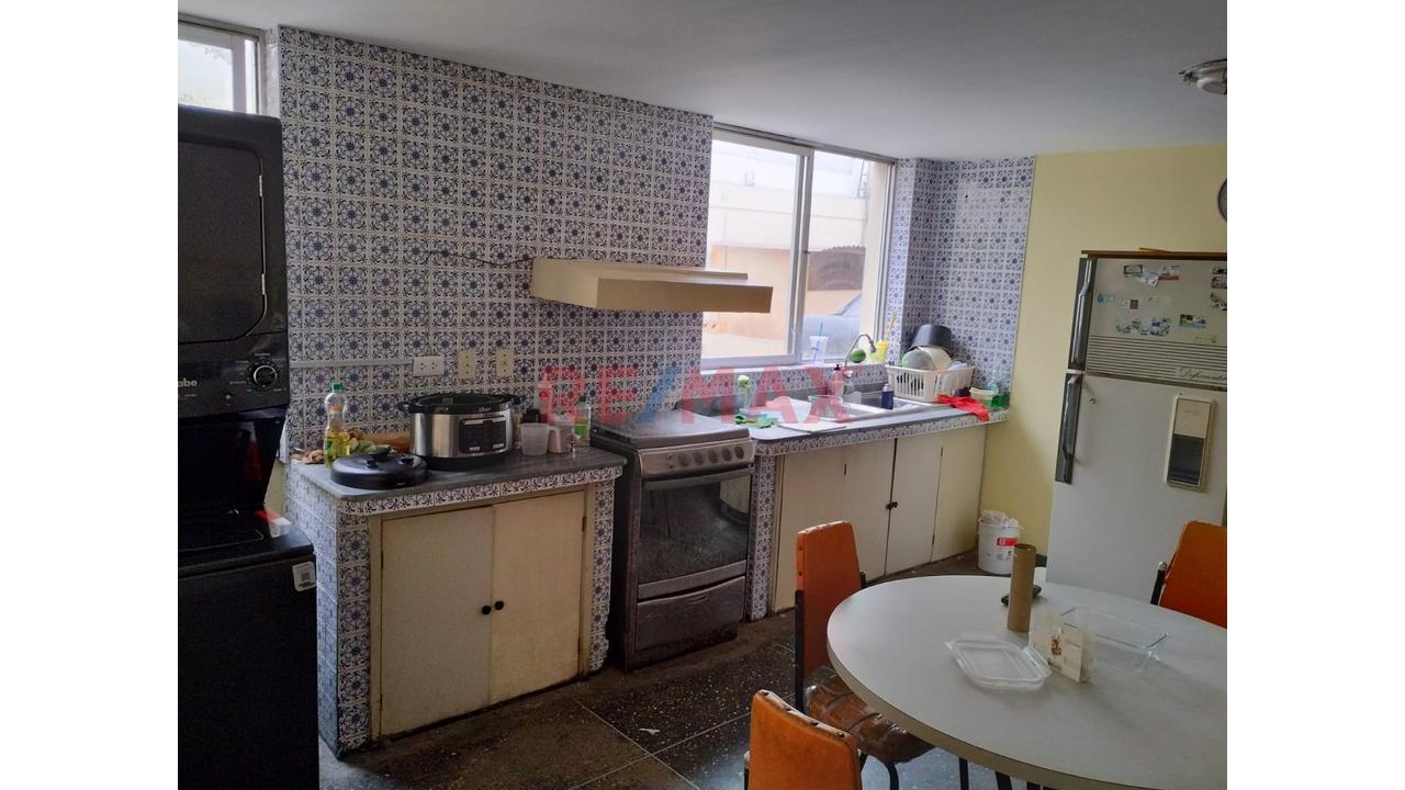 Vendo Amplia Casa A Precio De Terreno En Perfecta Zona De Chorrillos 🏡🏡 — foto 11