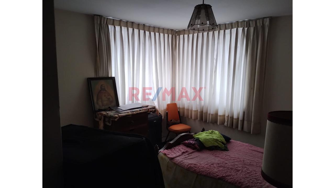 Vendo Amplia Casa A Precio De Terreno En Perfecta Zona De Chorrillos 🏡🏡 — foto 8