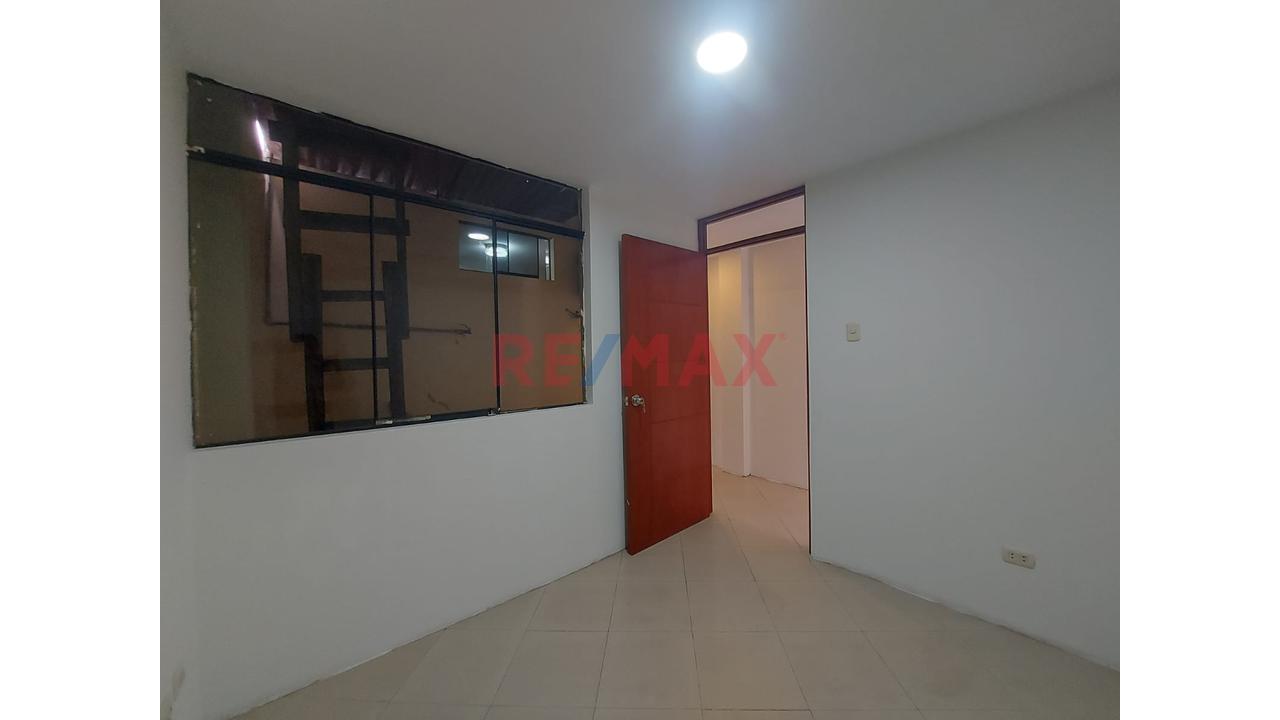 Se Alquila Amplio Departamento En Urb Benjamin Doig - Santa Anita — foto 14