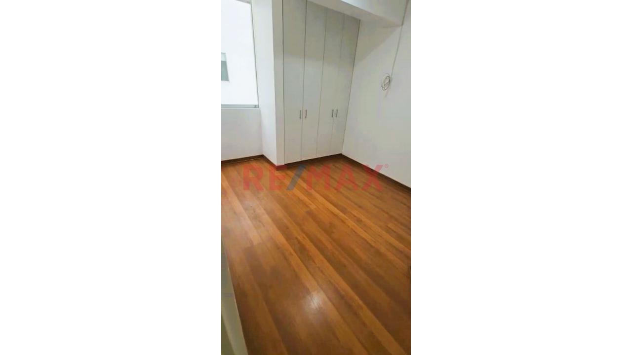 Alquiler Dpto. Sergio Bernales, Barrio Medico — foto 4