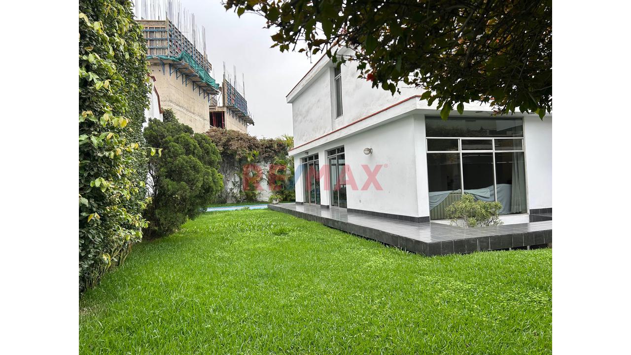 Constructor Inversionista Venta De Casa Como Terreno De 2 Pisos San Isidro — foto 6