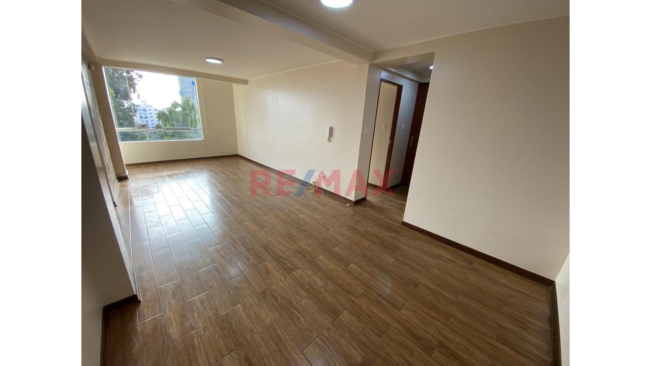 Departamento En Venta En Surquillo — foto 3