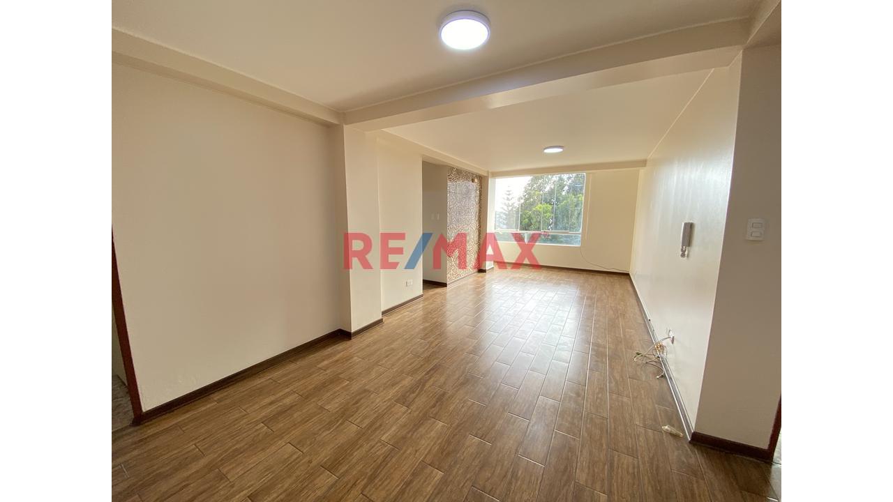 Departamento En Venta En Surquillo — foto 1