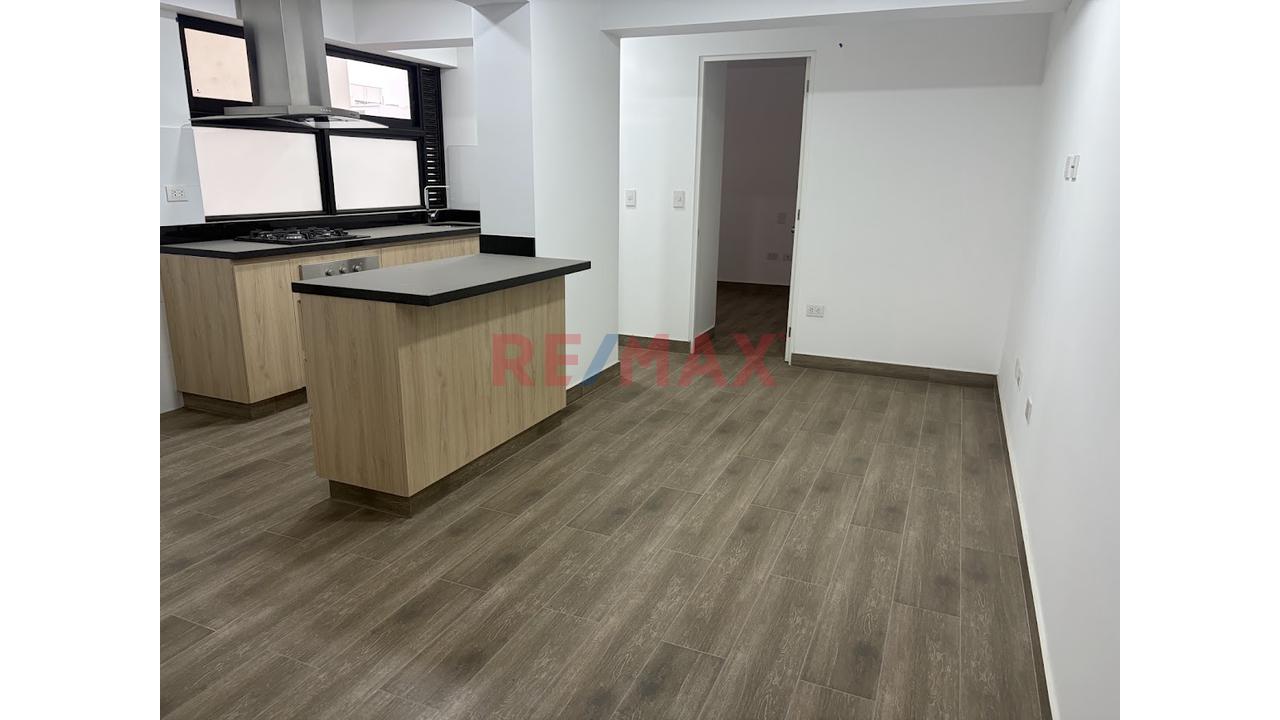 Se Alquila Departamento En Surco — foto 3
