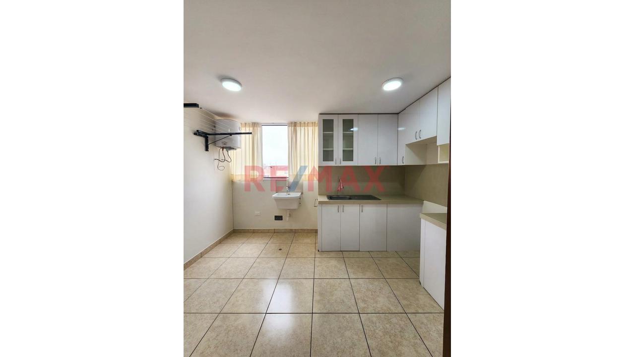 Venta De Departamento En Condominio Paseo Los Inkas - La Victoria — foto 12