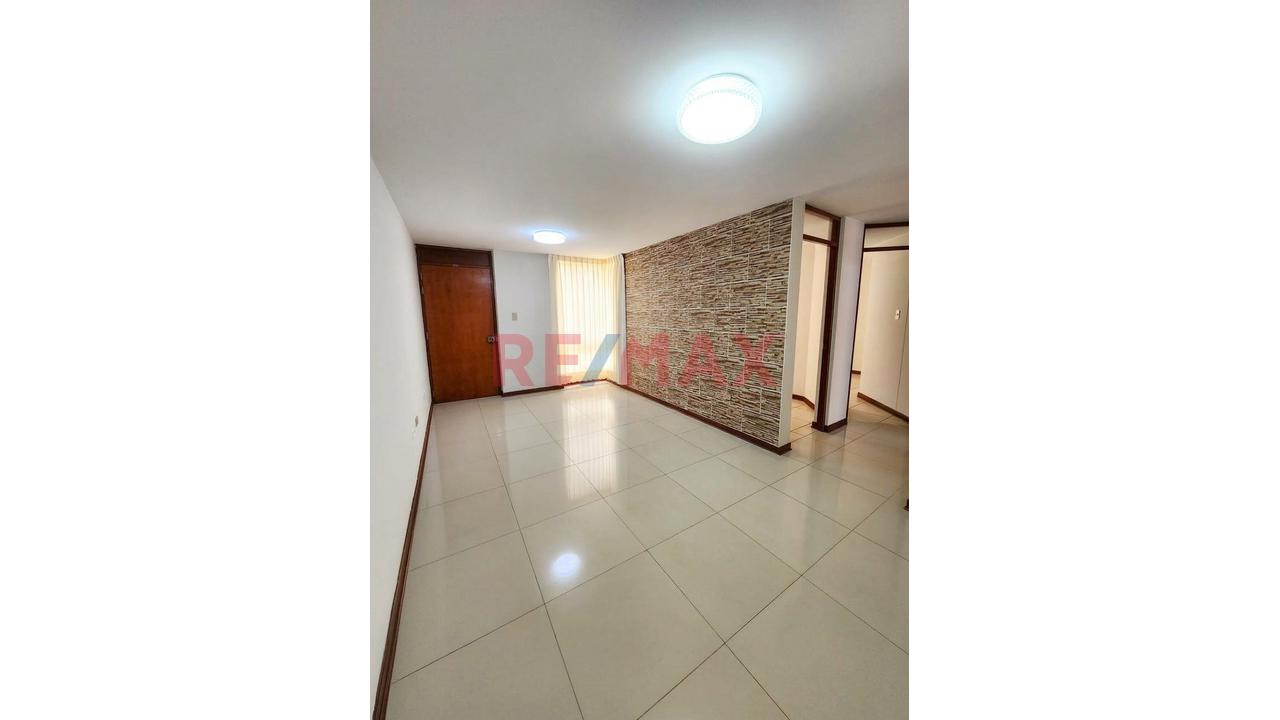 Venta De Departamento En Condominio Paseo Los Inkas - La Victoria — foto 4