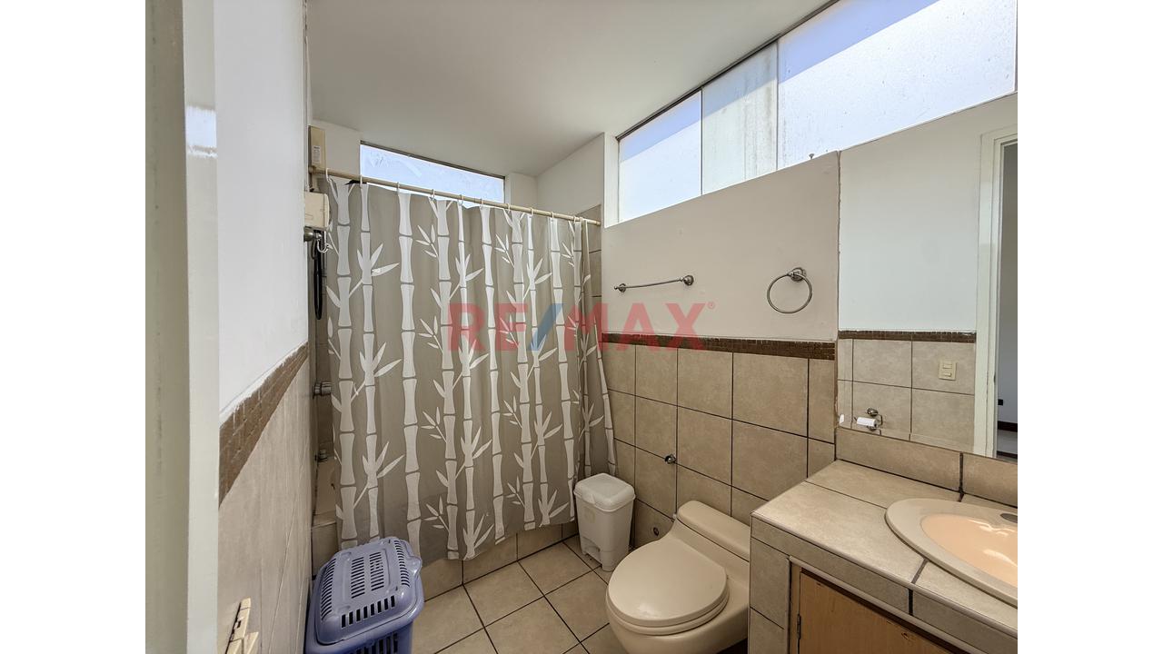 Venta De Casa Con Amplio Jardín Y Potencial De Ampliación En Condominio – La Molina — foto 12