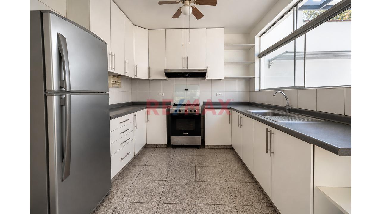 Venta De Casa Con Amplio Jardín Y Potencial De Ampliación En Condominio – La Molina — foto 15