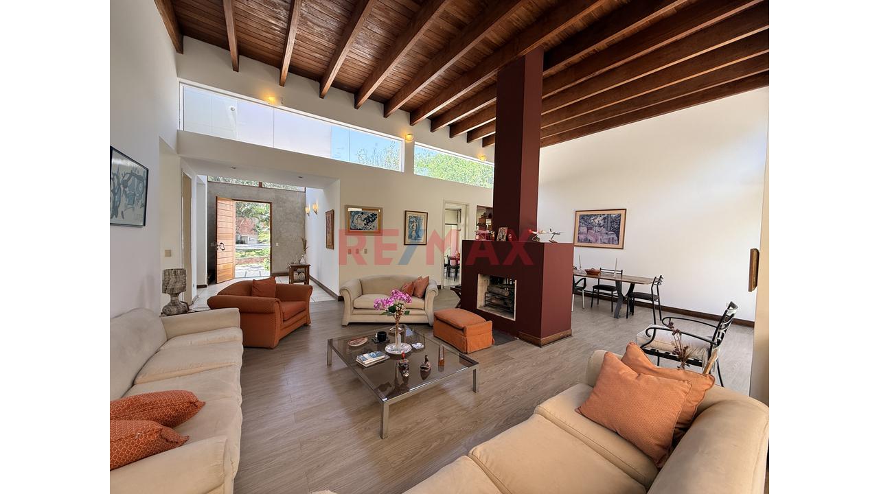 Venta De Casa Con Amplio Jardín Y Potencial De Ampliación En Condominio – La Molina — foto 5