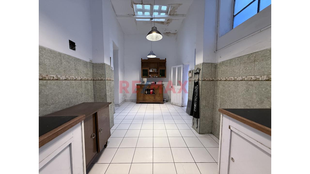 ¡Alquilo Local Comercial De 365 M² En El Corazón De Barranco! 📍 - 11