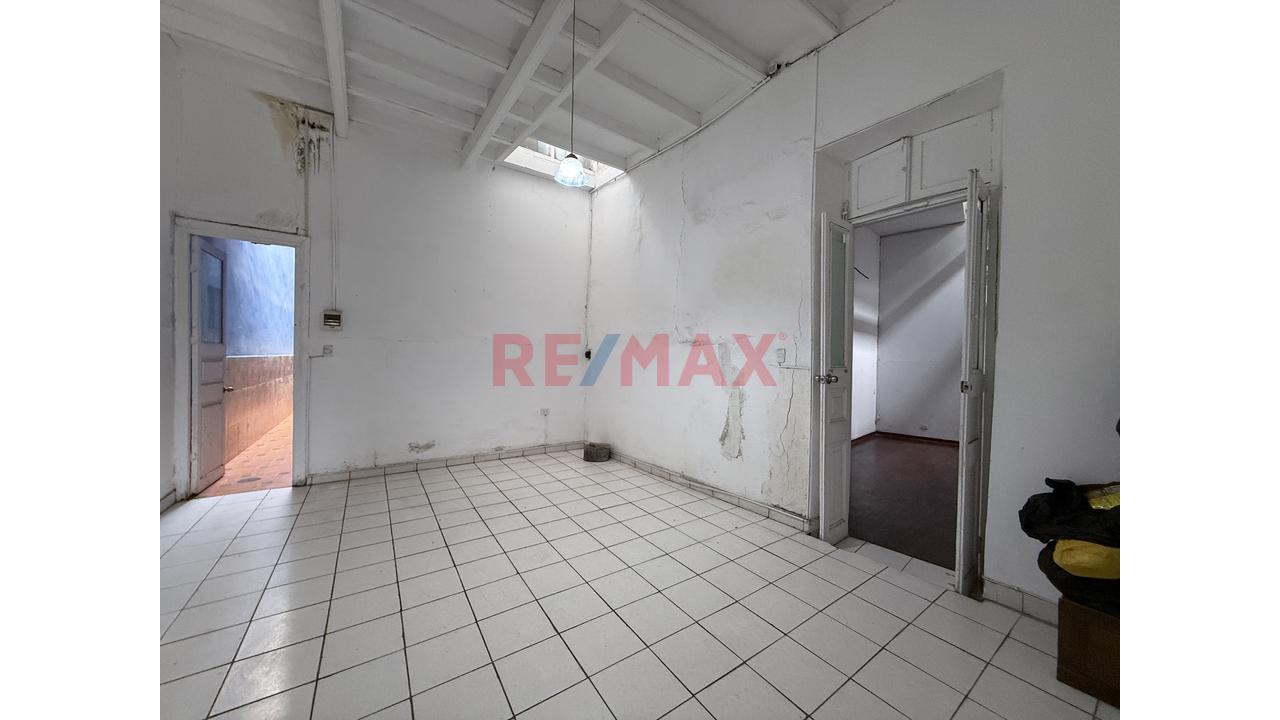 ¡Alquilo Local Comercial De 365 M² En El Corazón De Barranco! 📍 - 12