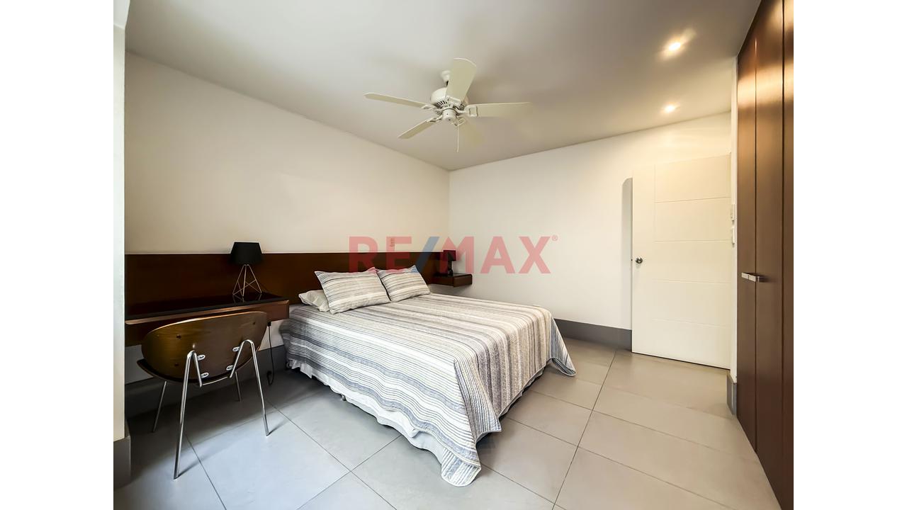 Vendo Departamento De 199 M² Frente A Parque En Chacarilla — foto 15