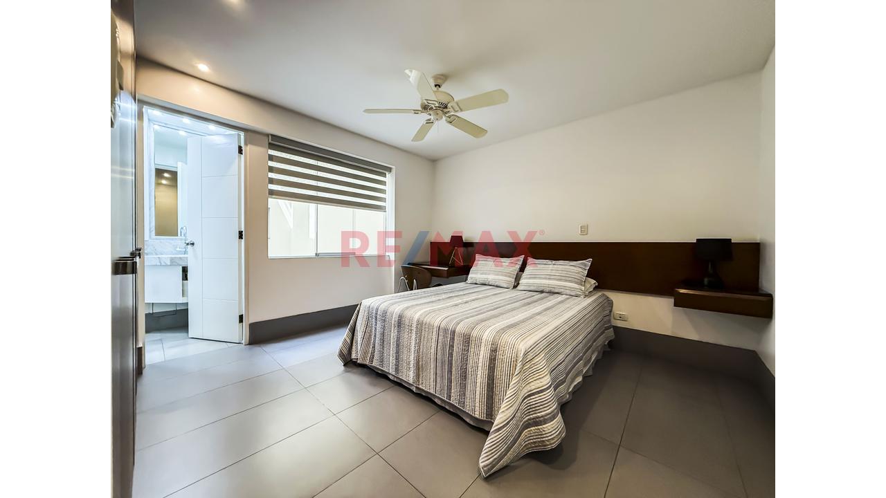 Vendo Departamento De 199 M² Frente A Parque En Chacarilla — foto 4