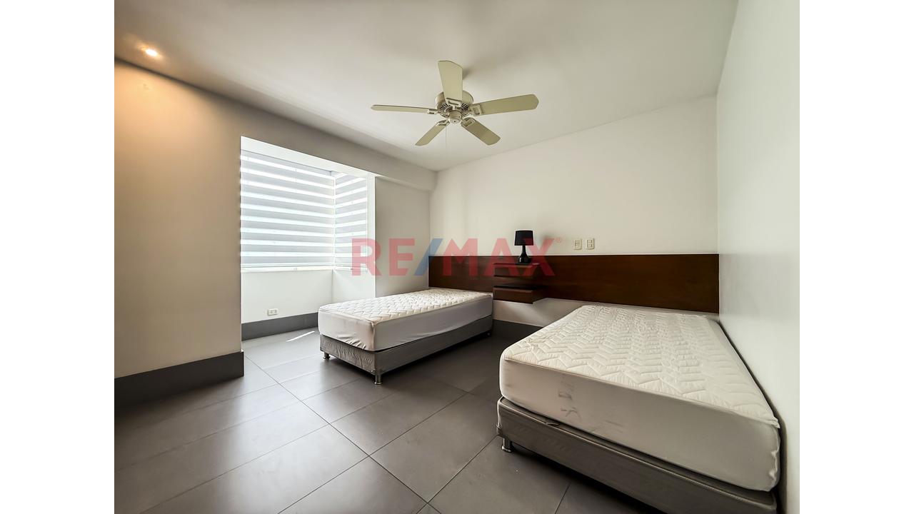 Vendo Departamento De 199 M² Frente A Parque En Chacarilla — foto 13