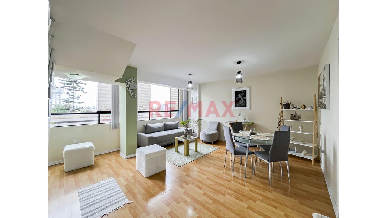 Venta De Amplio Dpto. Triplex En San José, Bellavista – 4 Hab + Cochera Y Terraza (Cerca A Universidades Y Mallplaza) — foto 2