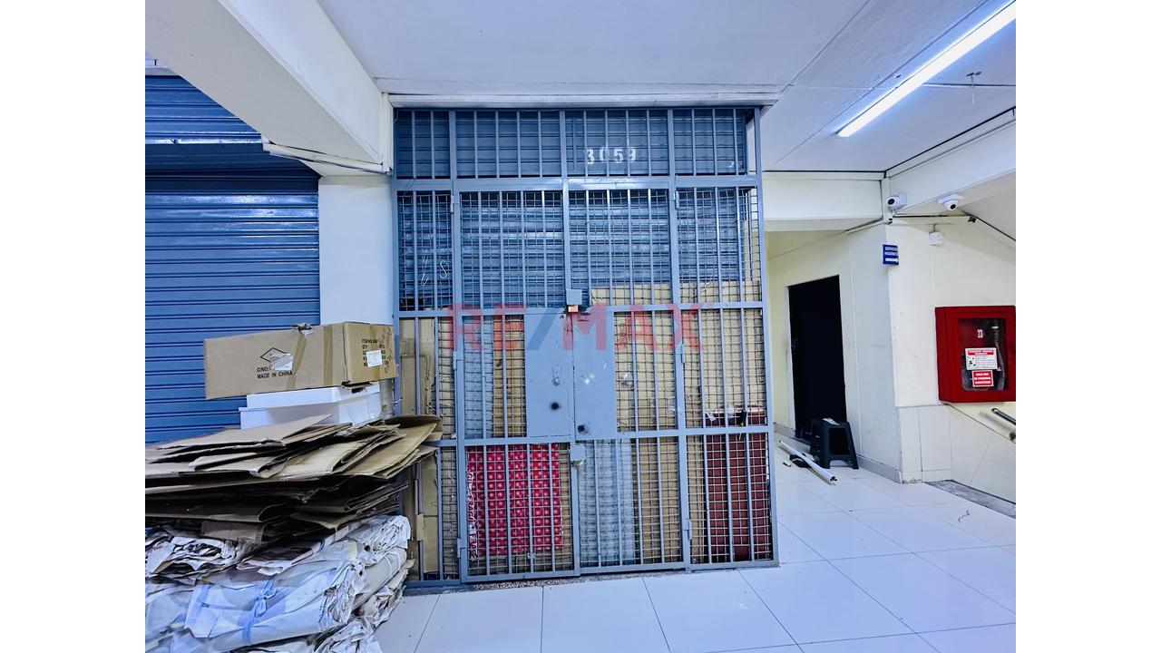 🏢🔥 ¡Oportunidad De Inversión En El Centro De Lima! 📍 Local En Venta – Galería Mercado Central - 8