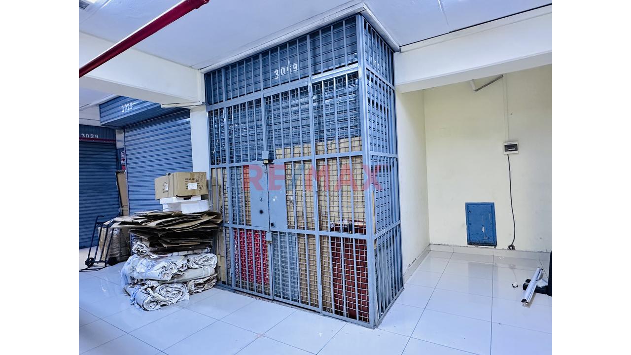 🏢🔥 ¡Oportunidad De Inversión En El Centro De Lima! 📍 Local En Venta – Galería Mercado Central - 7