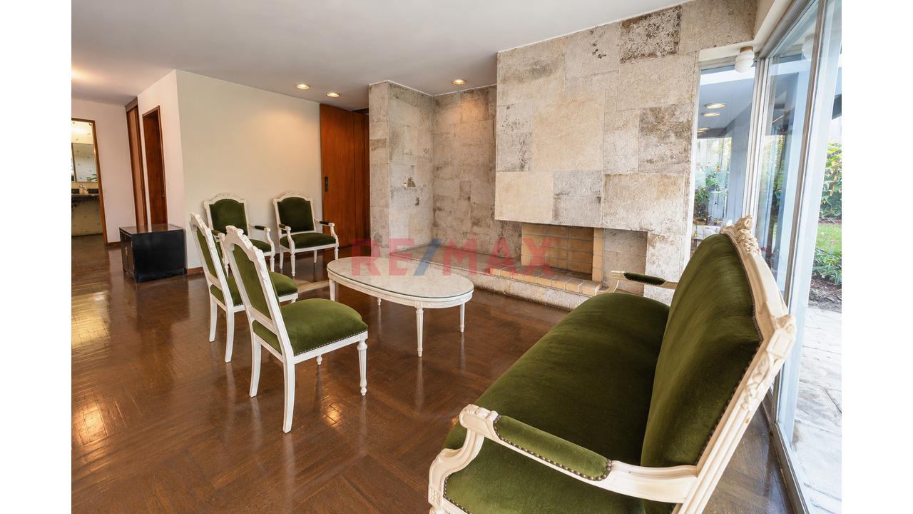 Oportunidad De Inversión: Terreno Para Proyecto Inmobiliario En San Isidro Ubicación Estratégica: Av. Gálvez Barrenechea, San Isidro — foto 8