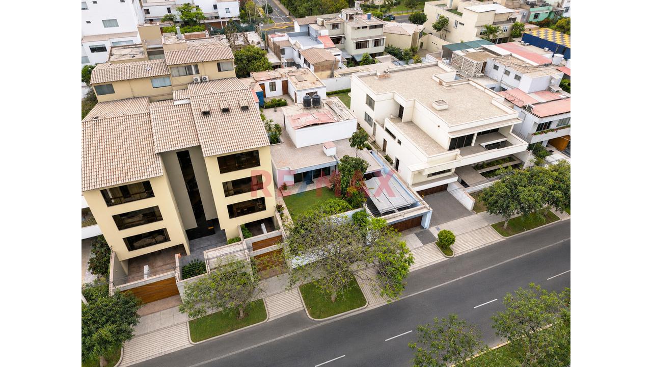 Oportunidad De Inversión: Terreno Para Proyecto Inmobiliario En San Isidro Ubicación Estratégica: Av. Gálvez Barrenechea, San Isidro — foto 2