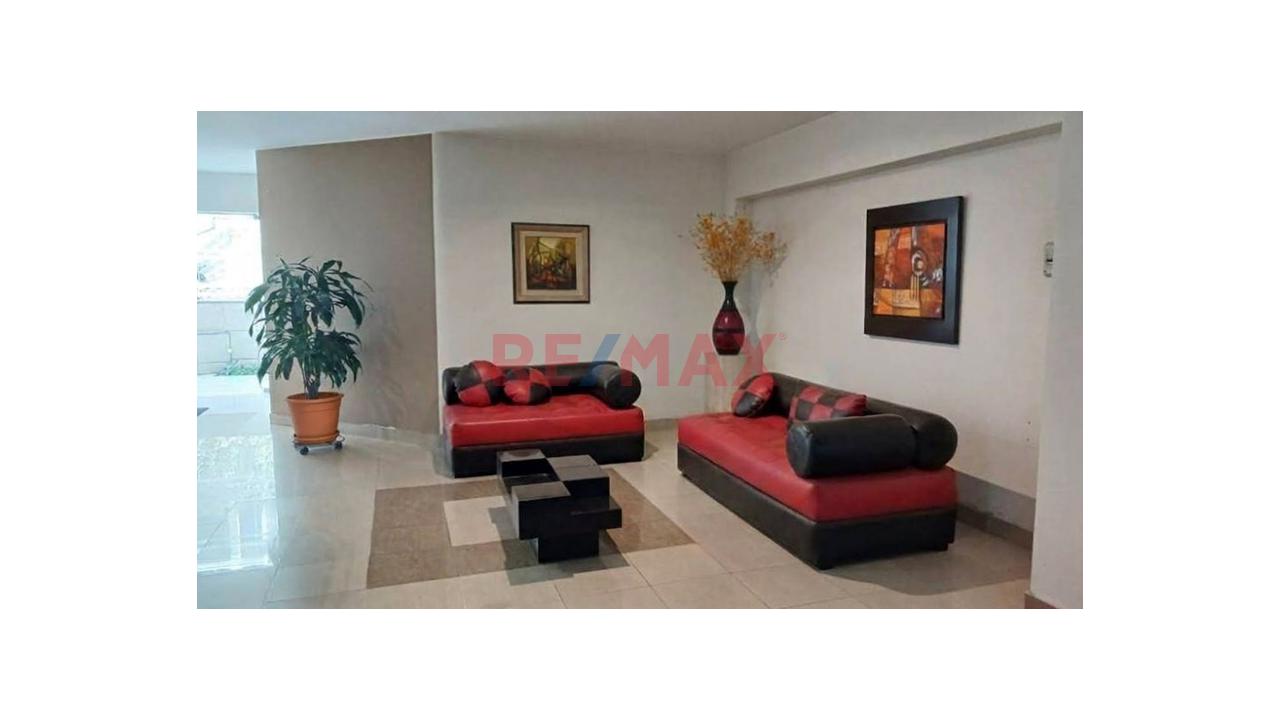 🏡 ¡Alquila Hoy Tu Dúplex En San Borja -Chacarilla! 🌿 5 Dormitorios + Terraza + 2 Cocheras + 1 Depósito + Ascensor — foto 2
