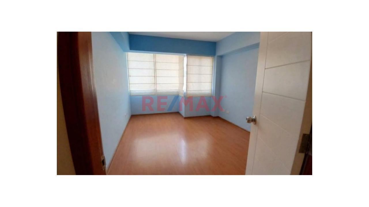 🏡 ¡Alquila Hoy Tu Dúplex En San Borja -Chacarilla! 🌿 5 Dormitorios + Terraza + 2 Cocheras + 1 Depósito + Ascensor — foto 10