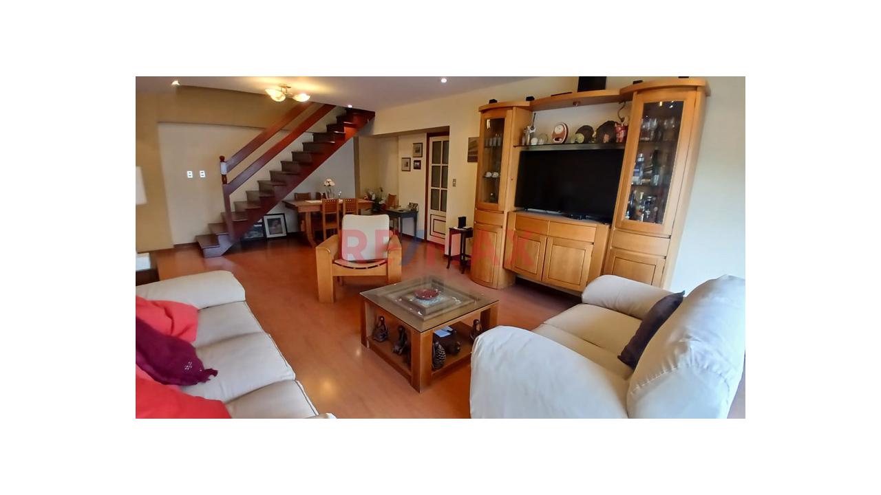 🏡 ¡Alquila Hoy Tu Dúplex En San Borja -Chacarilla! 🌿 5 Dormitorios + Terraza + 2 Cocheras + 1 Depósito + Ascensor — foto 3
