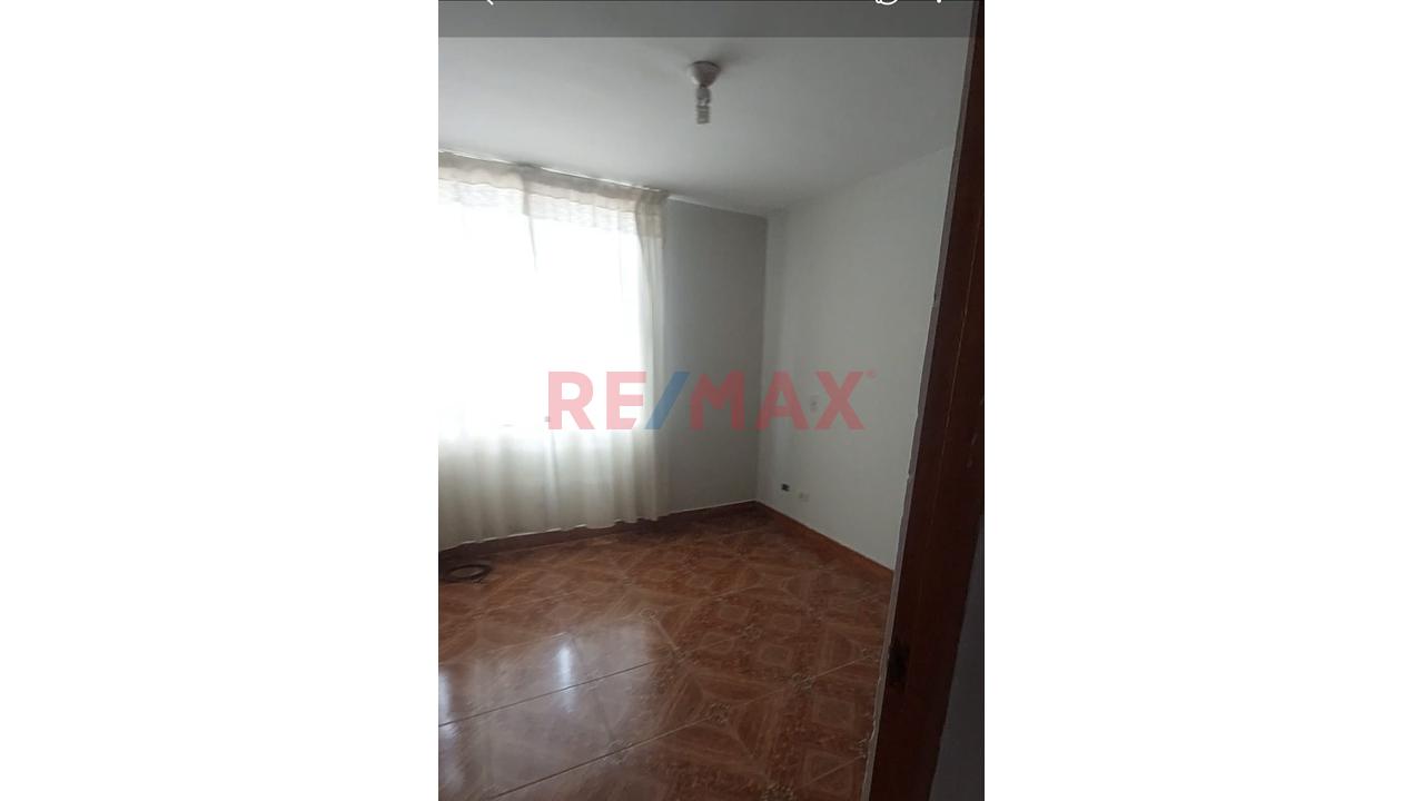 Venta De Acogedor Departamento 1Er Piso En Condominio El Pinar En Comas — foto 4